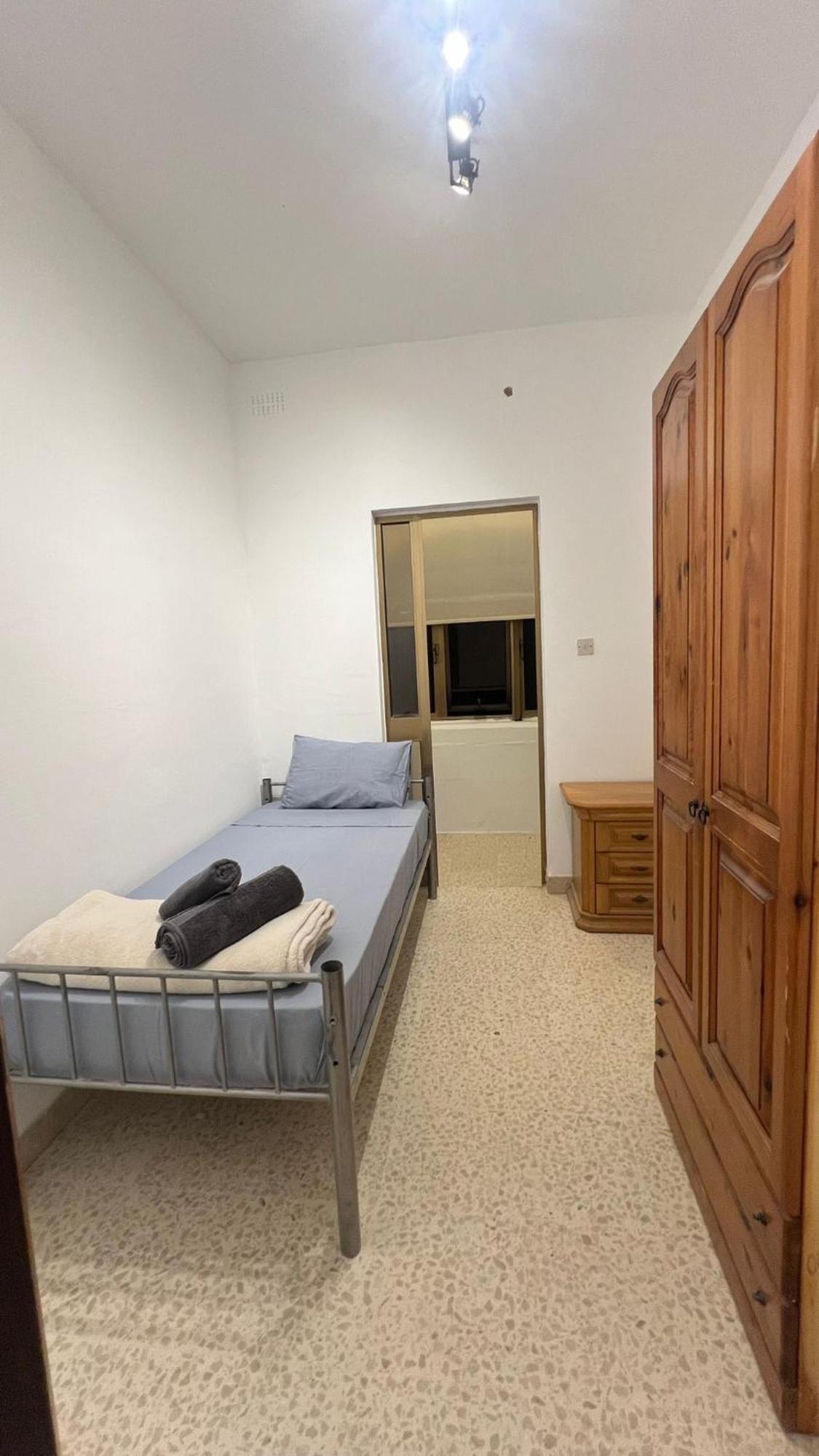 Private Room San Gwann Ngoại thất bức ảnh